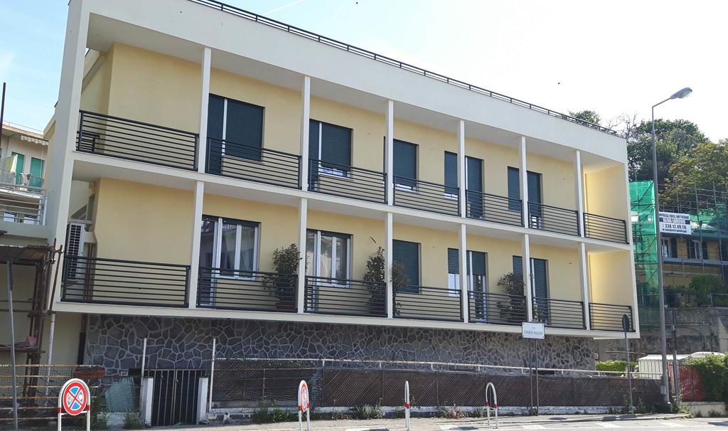 Gaslini Vicinissimo - Casa Dello Zio Hotel Genoa Luaran gambar